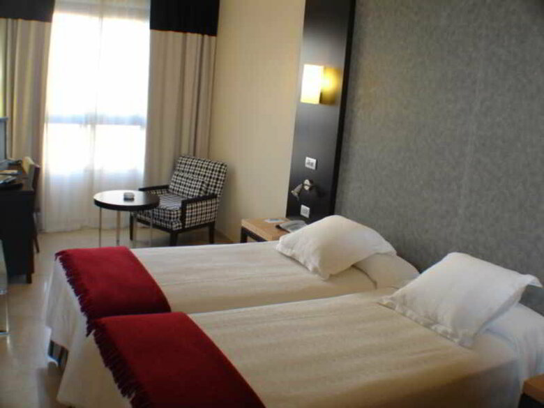Hotel NH Logro�o Herencia Rioja