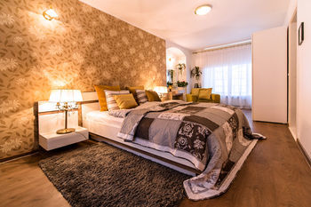 Hotel Oldhouse Apartments