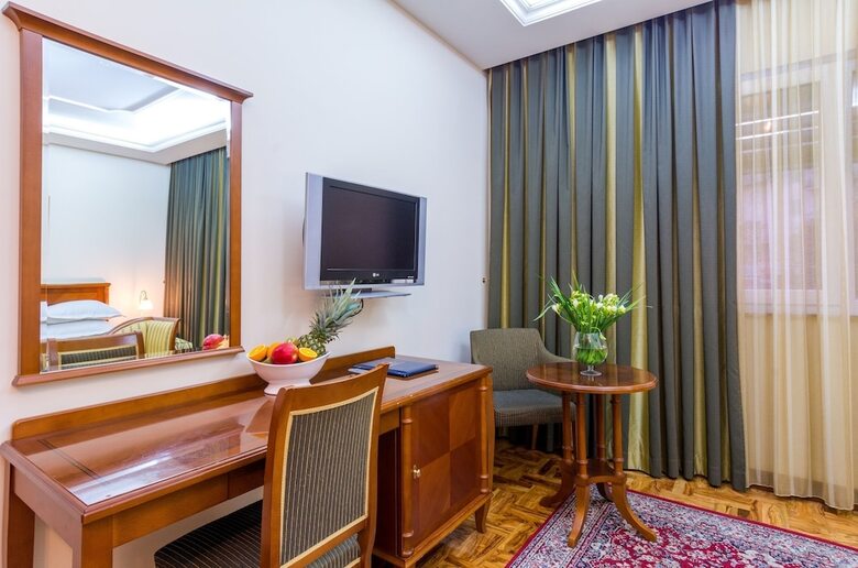 Hotel President