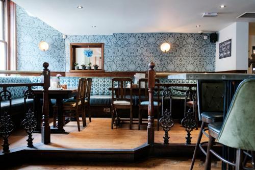 The Drayton Court Hotel