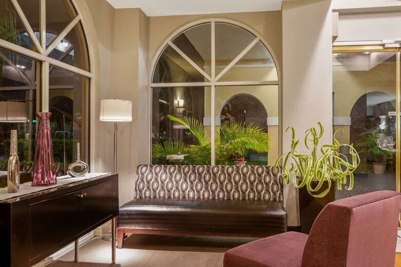 Hotel La Quinta Inn & Suites Miami Lakes