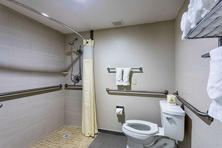 Hotel Ramada Heritage Park