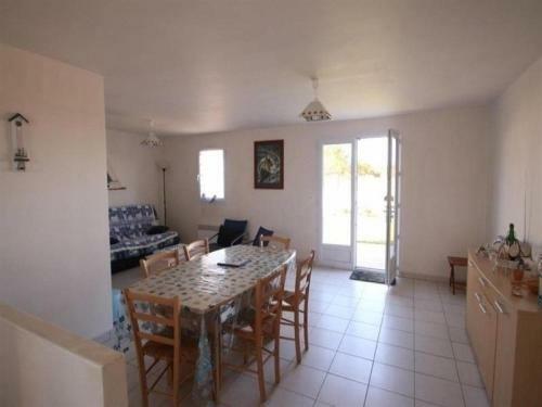 House Maison R�cente T3, Dans Quartier De St Vincent Sur Jard