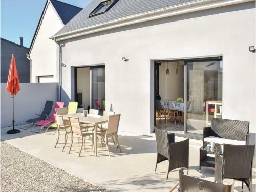 Three-bedroom Holiday Home In Saint-germain-sur-ay