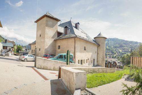 Saint-gervais-les-bains Apartment Sleeps 4