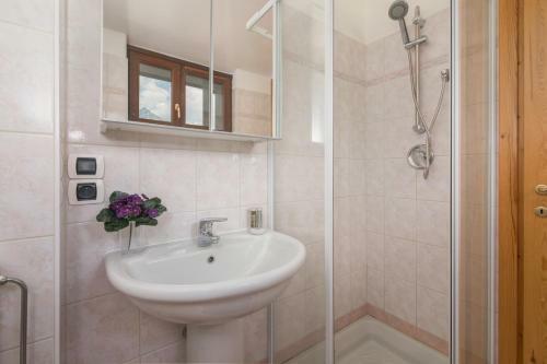 Saint-gervais-les-bains Apartment Sleeps 2