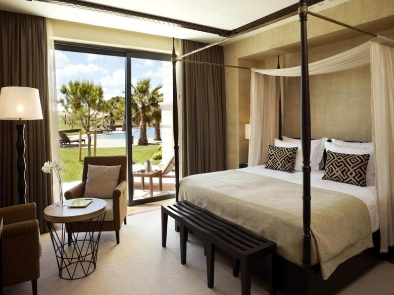 Hotel Cascade Wellness And Lifestyle Resort