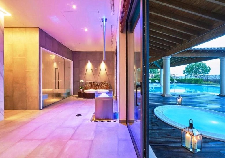 Hotel Cascade Wellness And Lifestyle Resort