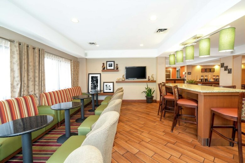 Hotel Hampton Inn-hixson