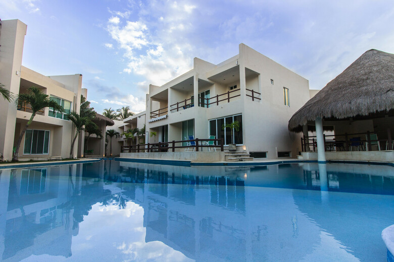Coral Maya Turquesa Condo Hotel