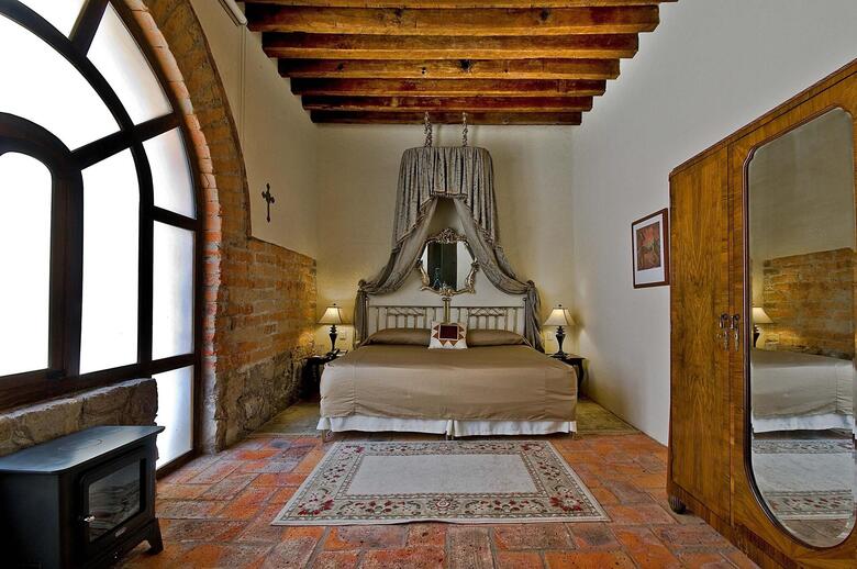 Hacienda Sepulveda Hotel And Spa
