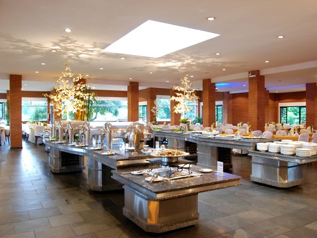 Hotel Grinberg's Village