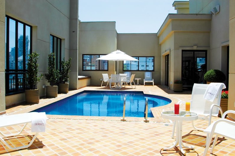 Hotel George V Casa Branca