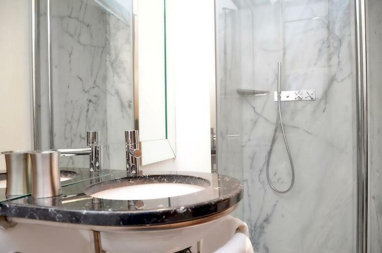 Apartamento Browns Downtown Hotel