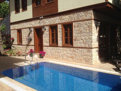 Villamavi Luxury Villas & Aparts