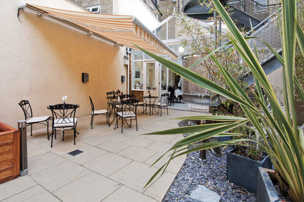 Grand Plaza Serviced Apartments(.)