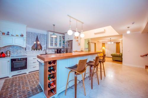 Villa Tn Hotel (adult Only)
