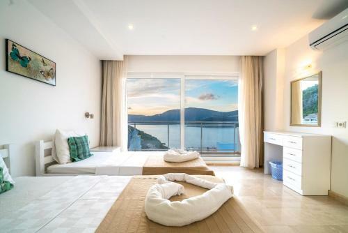 New Age Villa Maria