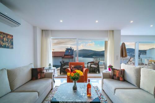 New Age Villa Maria