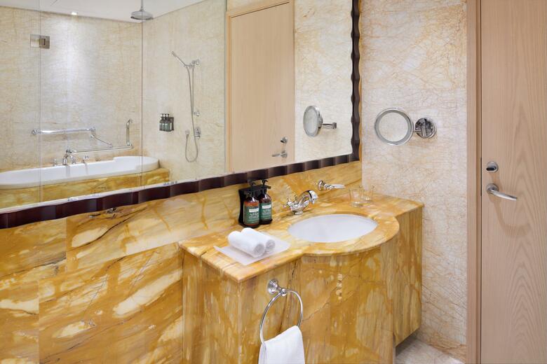 Crowne Plaza - Dubai Jumeirah, An Ihg Hotel