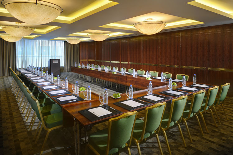 Crowne Plaza - Dubai Jumeirah, An Ihg Hotel