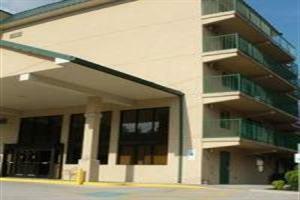 Hotel Sleep Inn & Suites