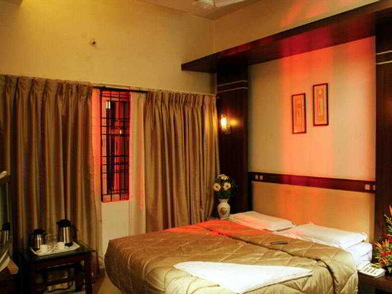Hotel Golden Residency