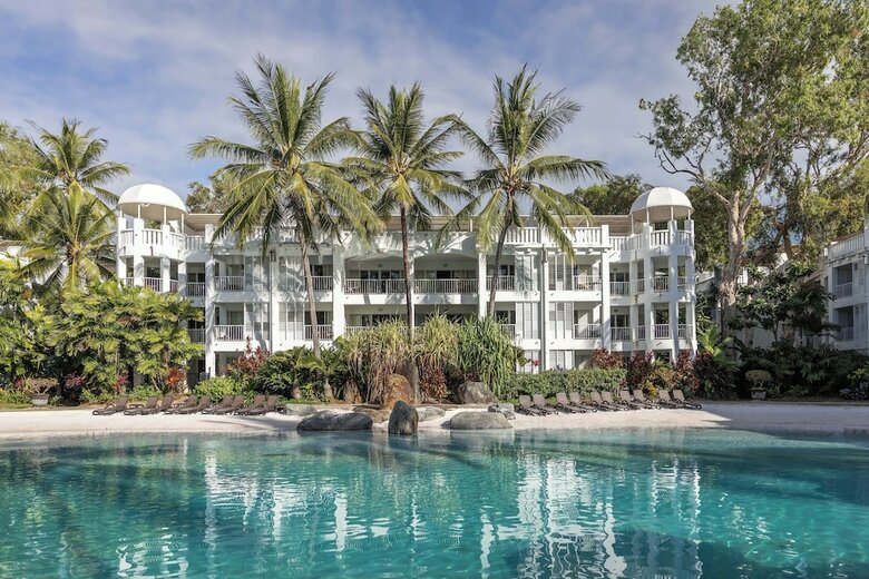 Hotel Peppers Beach Club And Spa Palm Cove