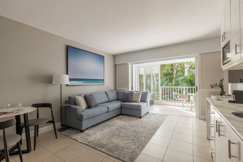 Hotel Peppers Beach Club And Spa Palm Cove