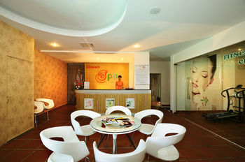 Romance Hotel Hue
