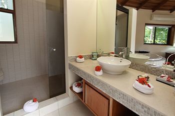 Hotel Tango Mar