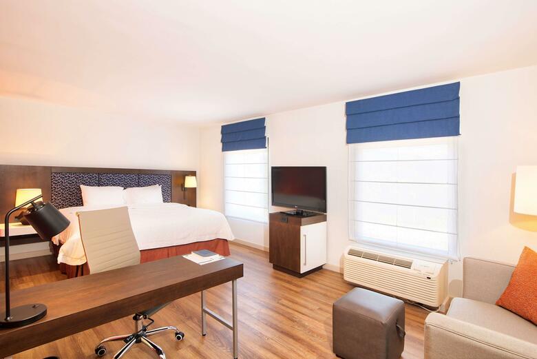Hotel Hampton Inn & Suites By Hilton