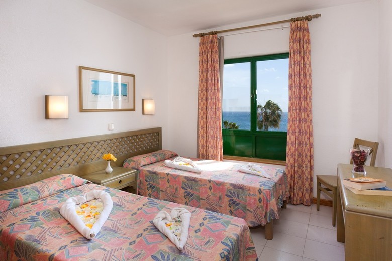 Hotel Blue Sea Costa Teguise Beach