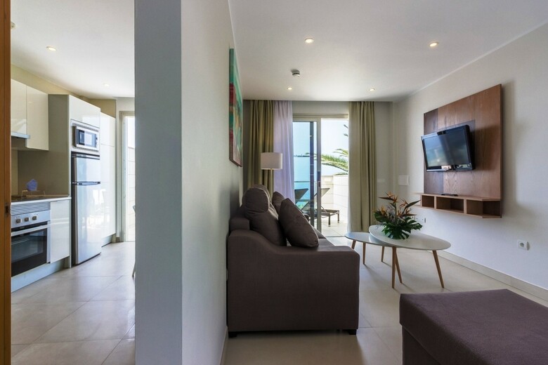 Klayman Diamond Aparthotel