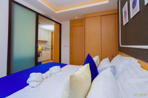 Apartamento Aristo 2 Phuket Beach Front - By Holy Cow 712