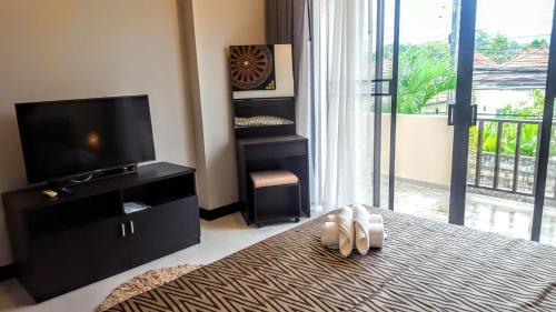 Soi Nam Jai Villa