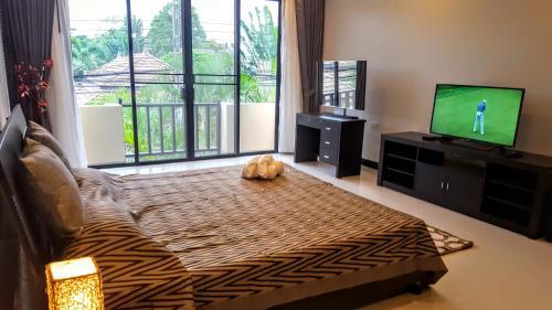 Soi Nam Jai Villa
