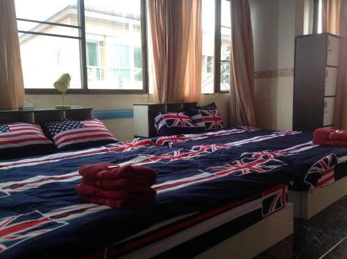 Hostal Ben & Lek Gay Friendly Guesthouse