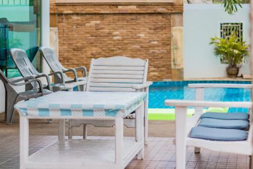 Walkingstreet Tewaree Villa 4 Bedrooms