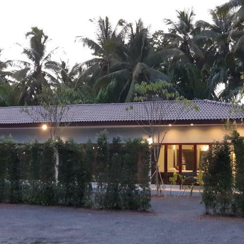 Hotel Amantra Homestay & Village