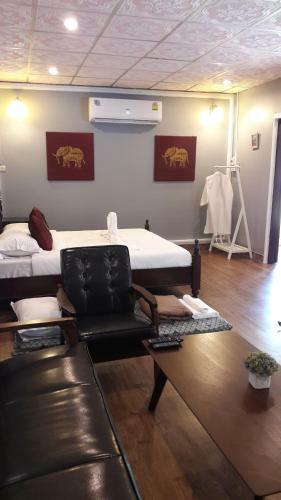 Hotel Amantra Homestay & Village