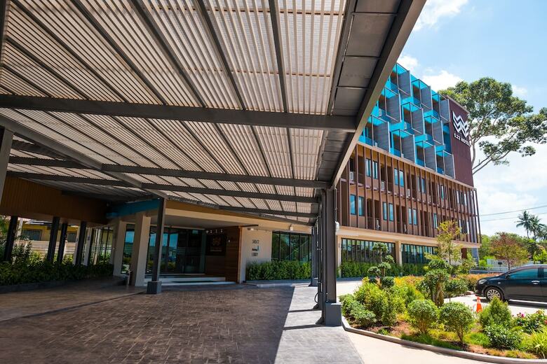 S.22 Hotel Suratthani