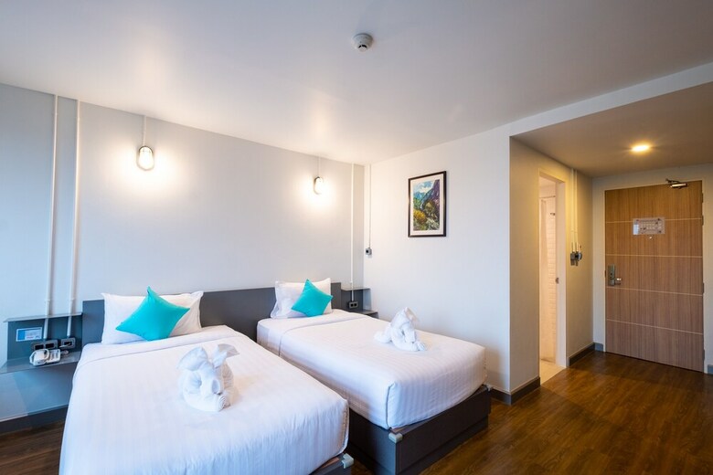 S.22 Hotel Suratthani