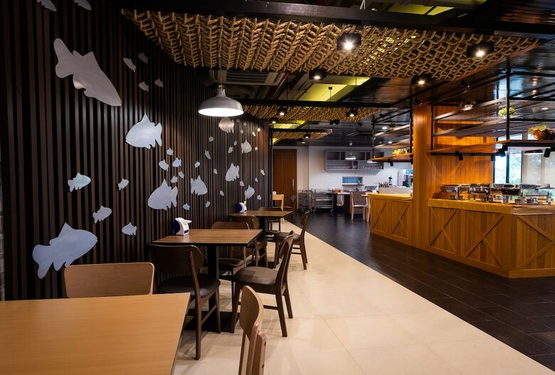 S.22 Hotel Suratthani