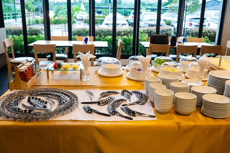 S.22 Hotel Suratthani