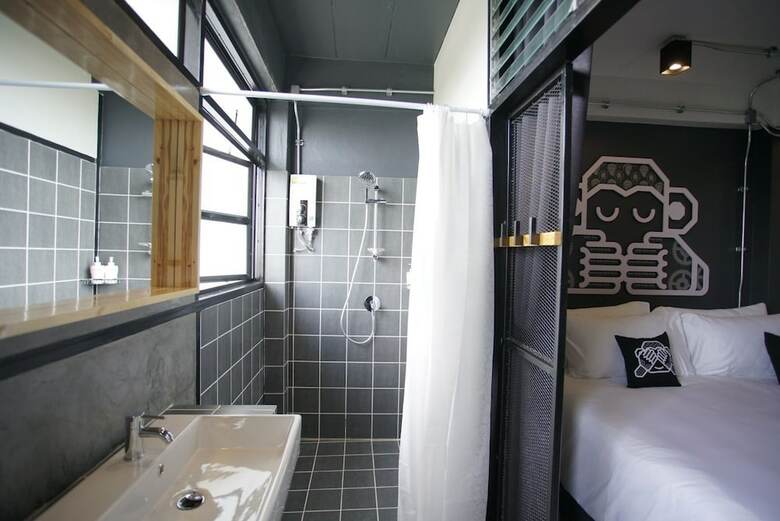 Blu Monkey Hub And Hotel Suratthani