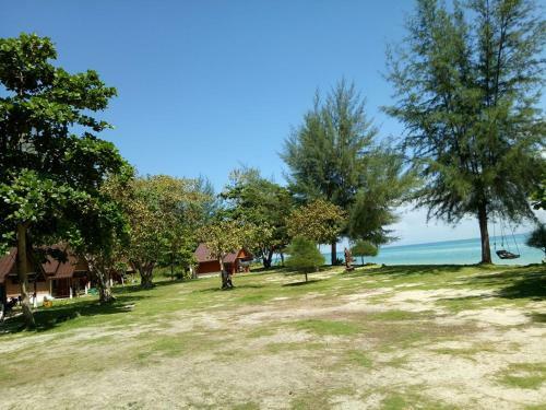 Hotel Koh Ngai Seafood
