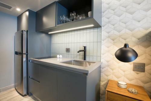 Aparthotel Ocean View Deluxe Suite: Pvt. Beach & Pool