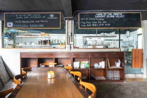 Hostal Oyo 794 Ln 9 Bandung Residence