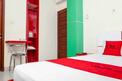 Bed & Breakfast Reddoorz @ Buah Batu 2